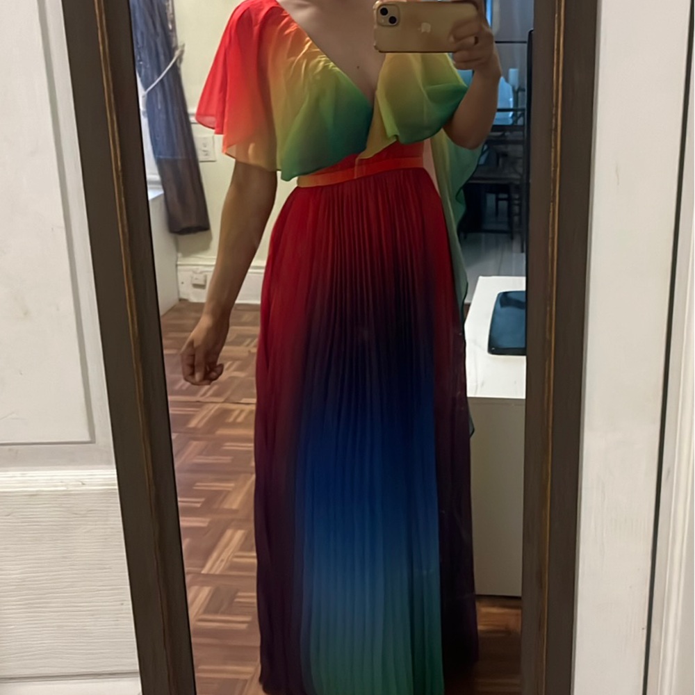 L'ATISTE BY AMY Red and Green One Shoulder Flutter Sleeve Maxi Dress